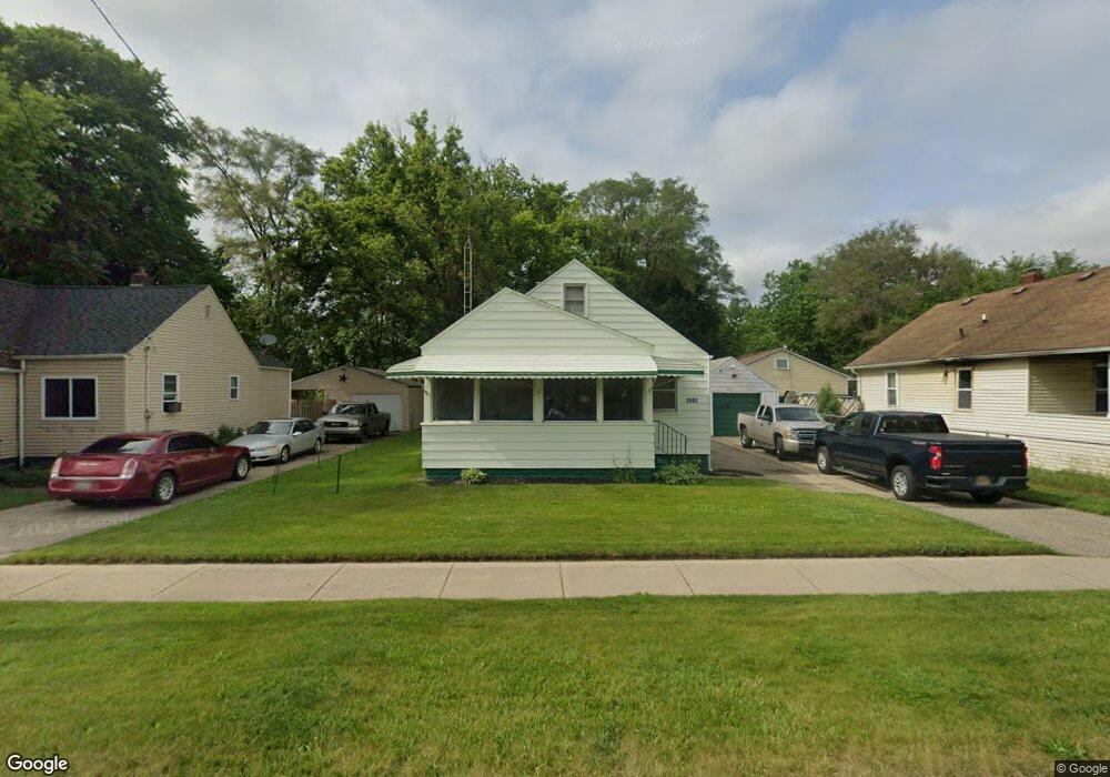 2967 Richfield Rd, Flint, MI 48506 - photo 1