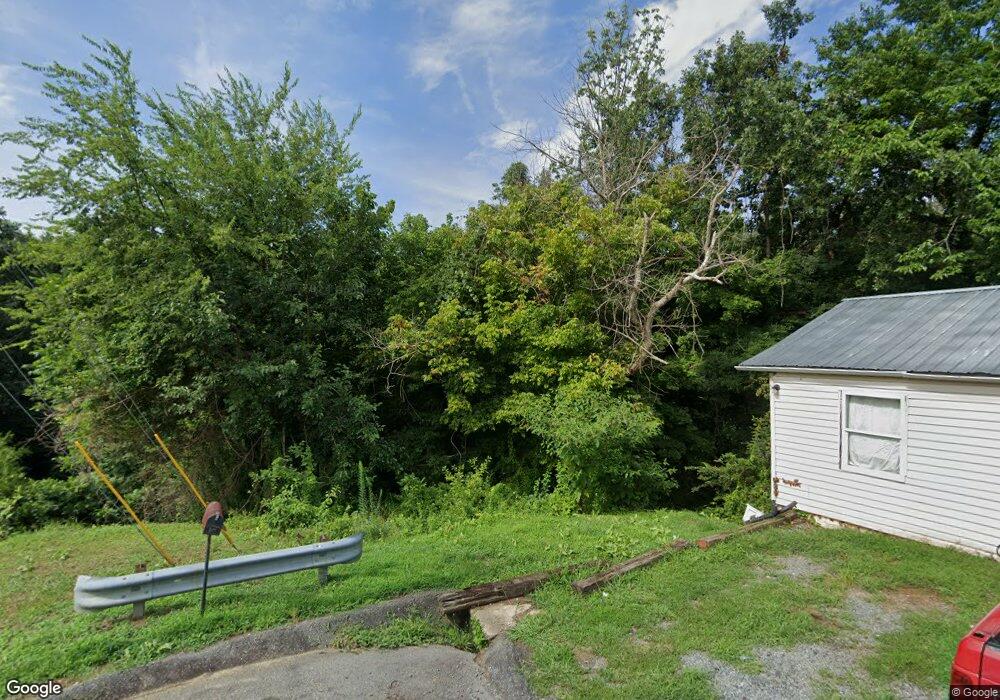 308 Hill St, Reidsville, NC 27320 - photo 1