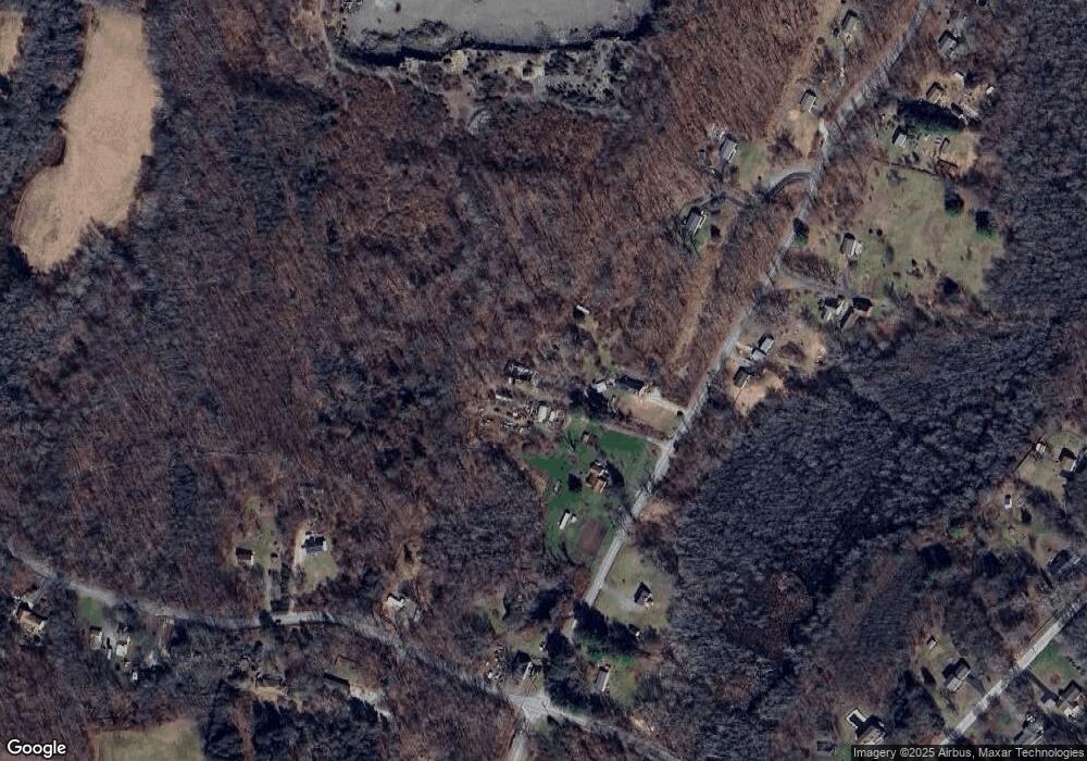 323 Green Hollow Rd, Danielson, CT 06239 - photo 1