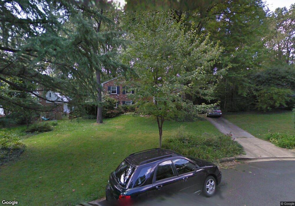 2414 Lancaster Ct, Falls Church, VA 22043 - photo 1