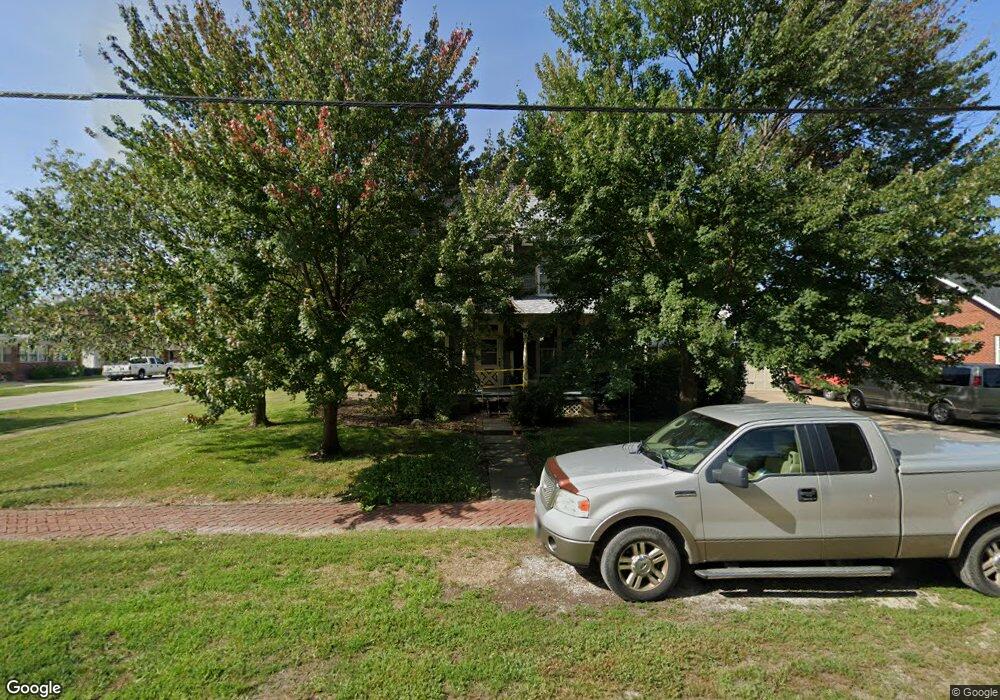 200 E Newkirk St, Tuscola, IL 61953 - photo 1