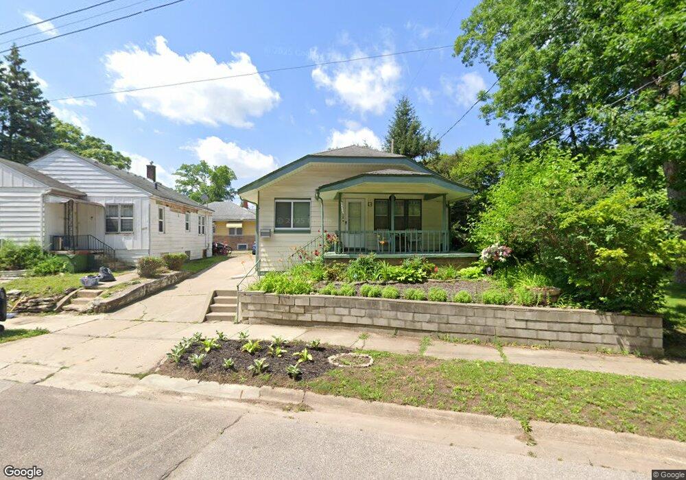 1410 Brookside Dr, Flint, MI 48503 - photo 1