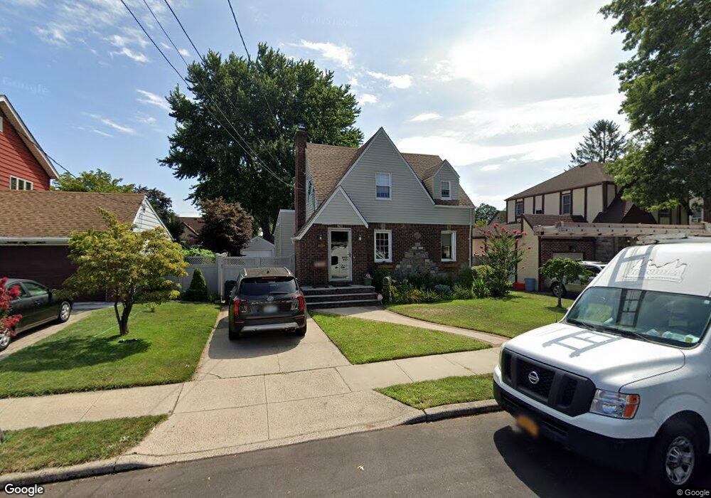 36 Daffodil Ave, Franklin Square, NY 11010 - photo 1