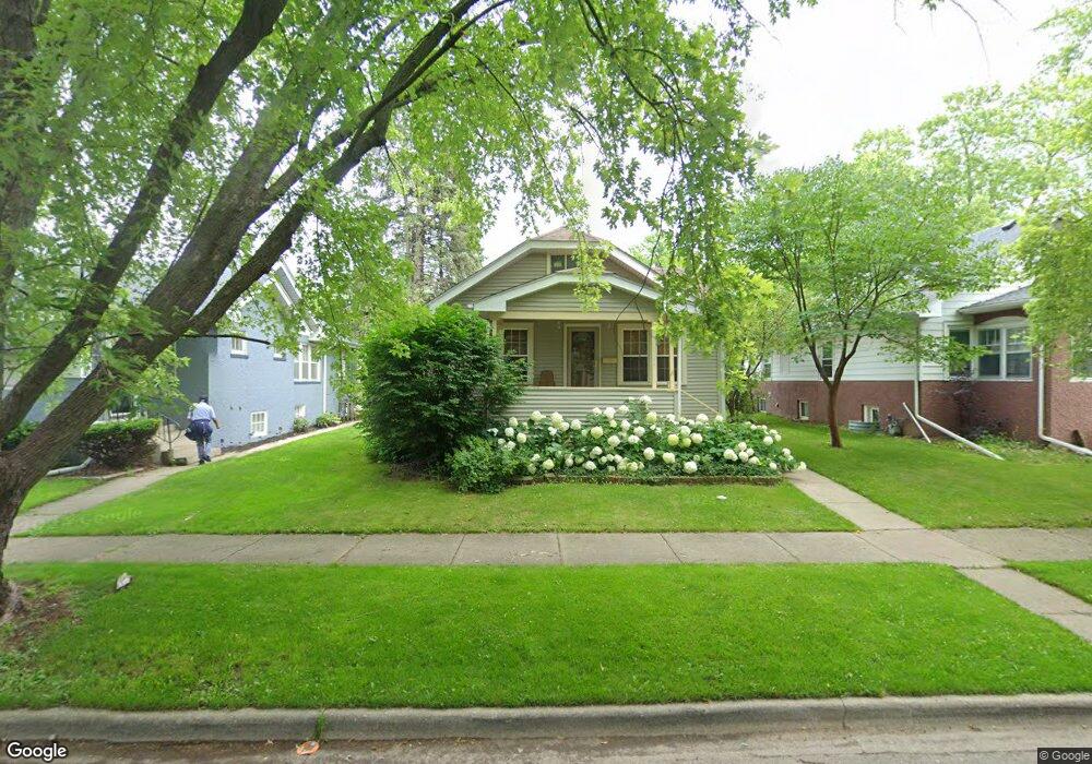 1105 N Ash St, Waukegan, IL 60085 - photo 1