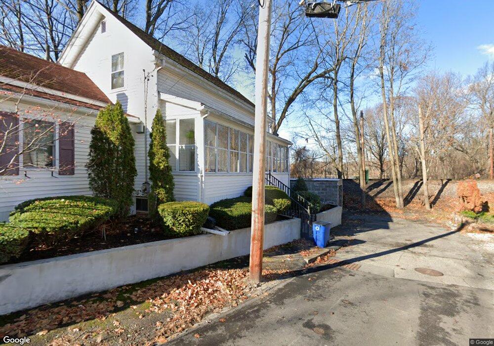 32 Grove Place unit 1, Winchester, MA 01890 - photo 1