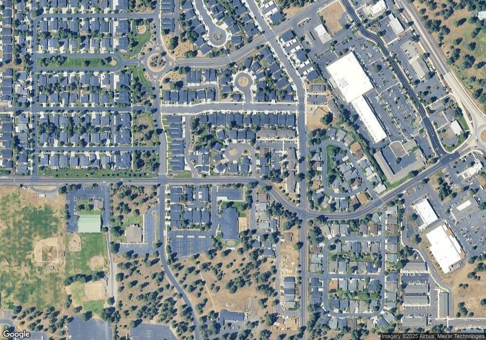 423 N Village Meadows Rd, Sisters, OR 97759 - photo 1