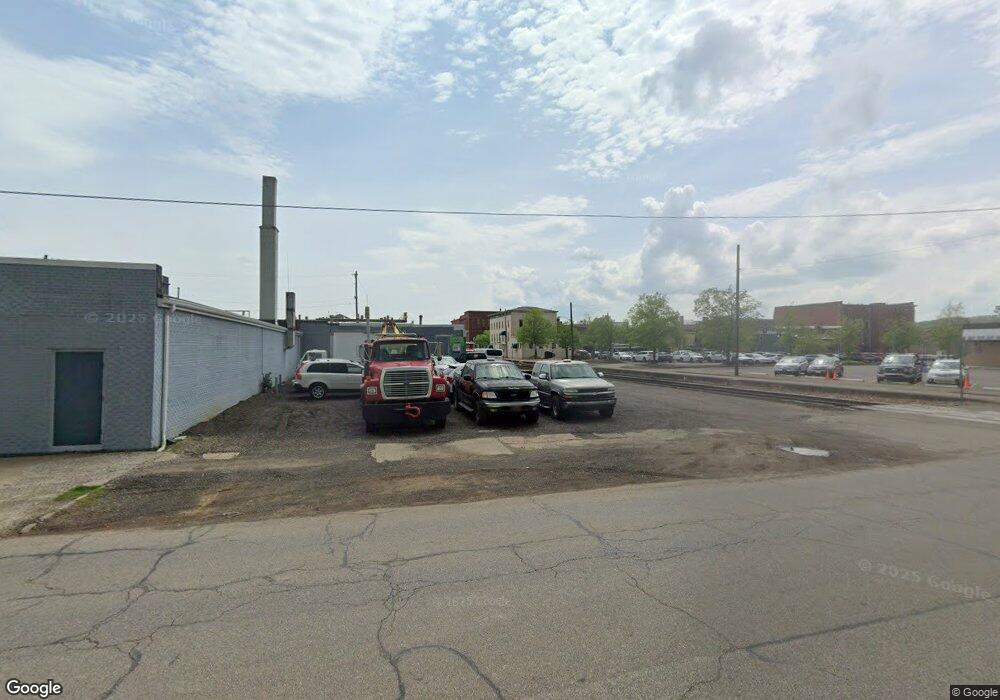 505 Chestnut St, Coshocton, OH 43812 - photo 1