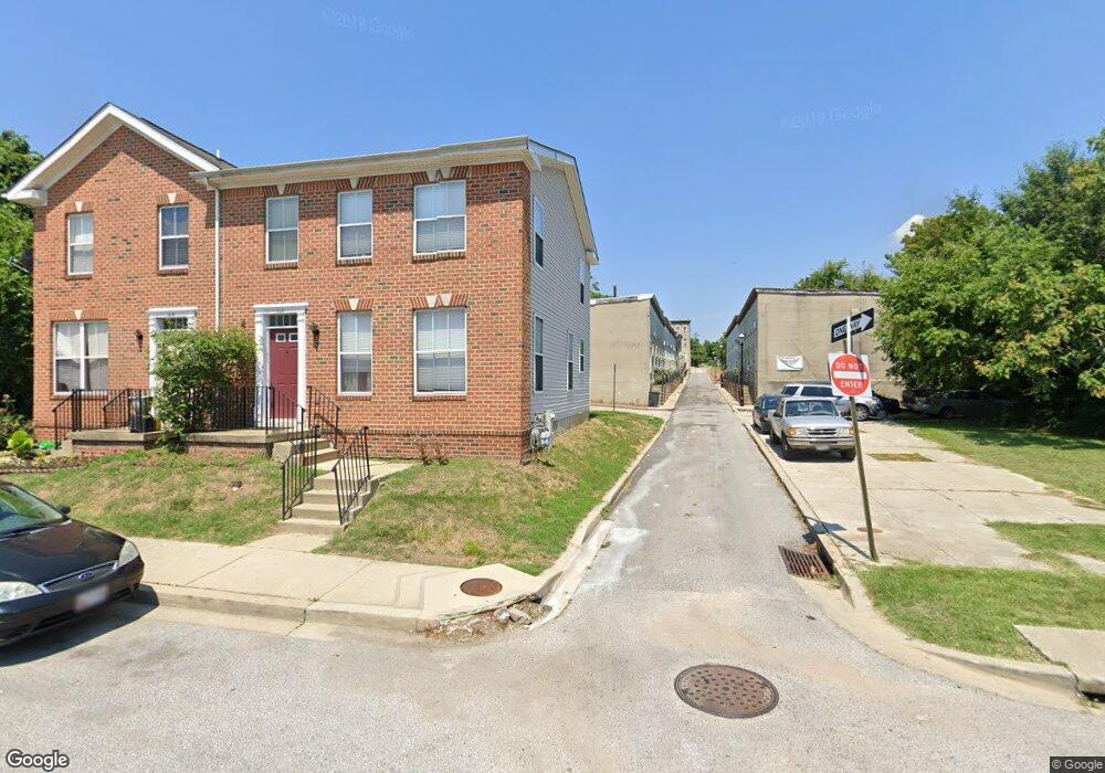646 W Hoffman St, Baltimore, MD 21201 - photo 1