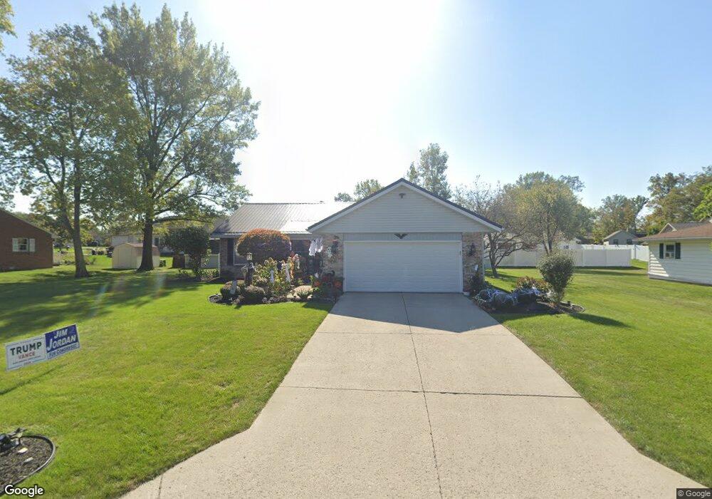 711 Greenbriar St, Cridersville, OH 45806 - photo 1