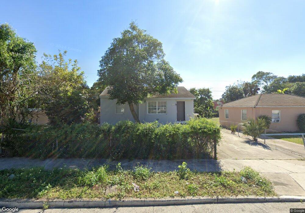 914 39th St, West Palm Beach, FL 33407 - photo 1