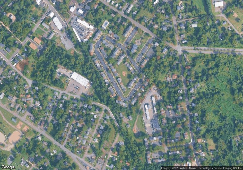 203 Fairfield Dr, Warrenton, VA 20186 - photo 1