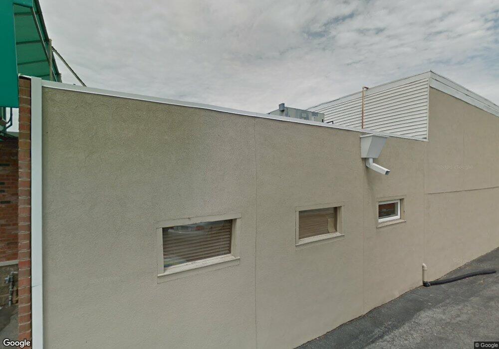 1546 W Locust St, Davenport, IA 52804 - photo 1