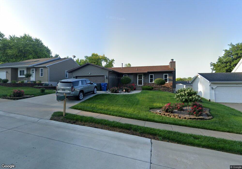 1339 W 48th St, Davenport, IA 52806 - photo 1