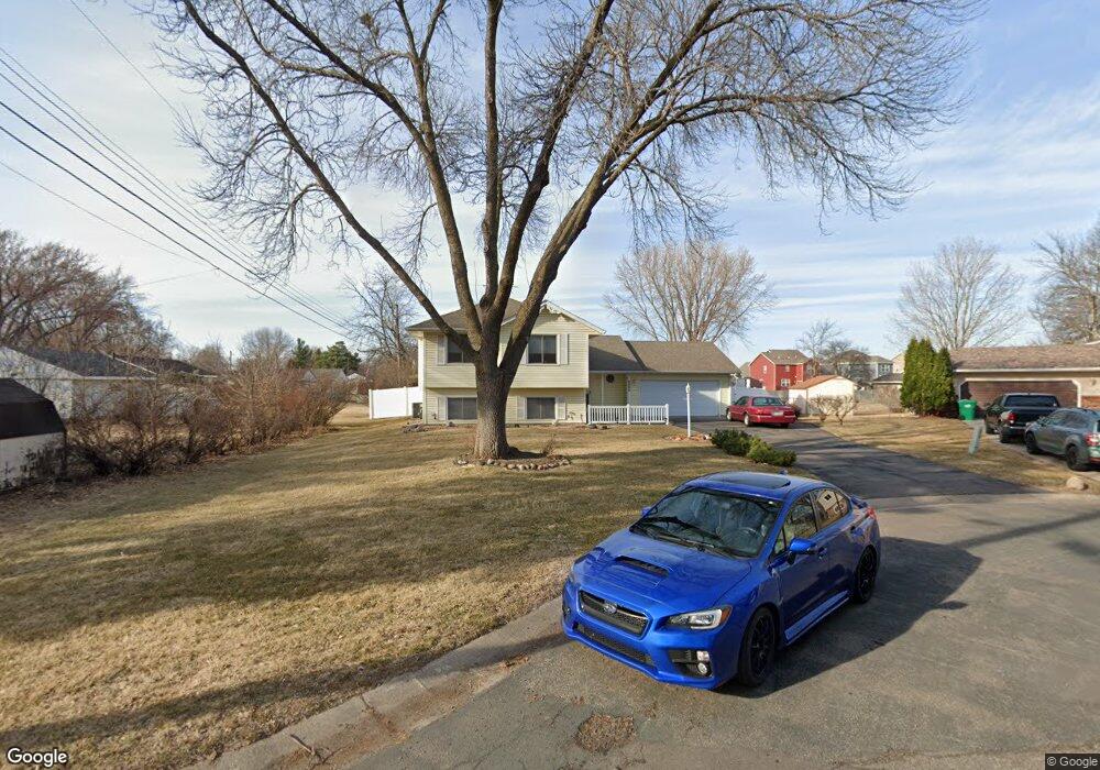 9886 94th Place N, Maple Grove, MN 55369 - photo 1