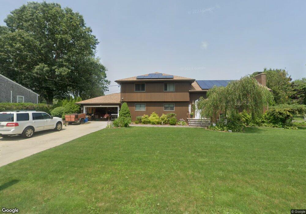 142 Sherman St, South Dartmouth, MA 02748 - photo 1