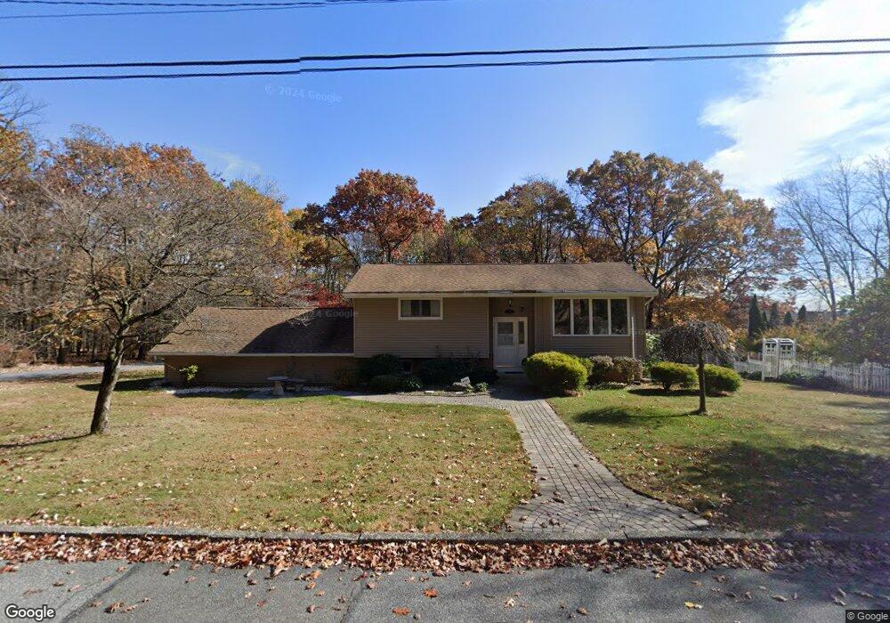 1680 Verona Ave, Pen Argyl, PA 18072 - photo 1