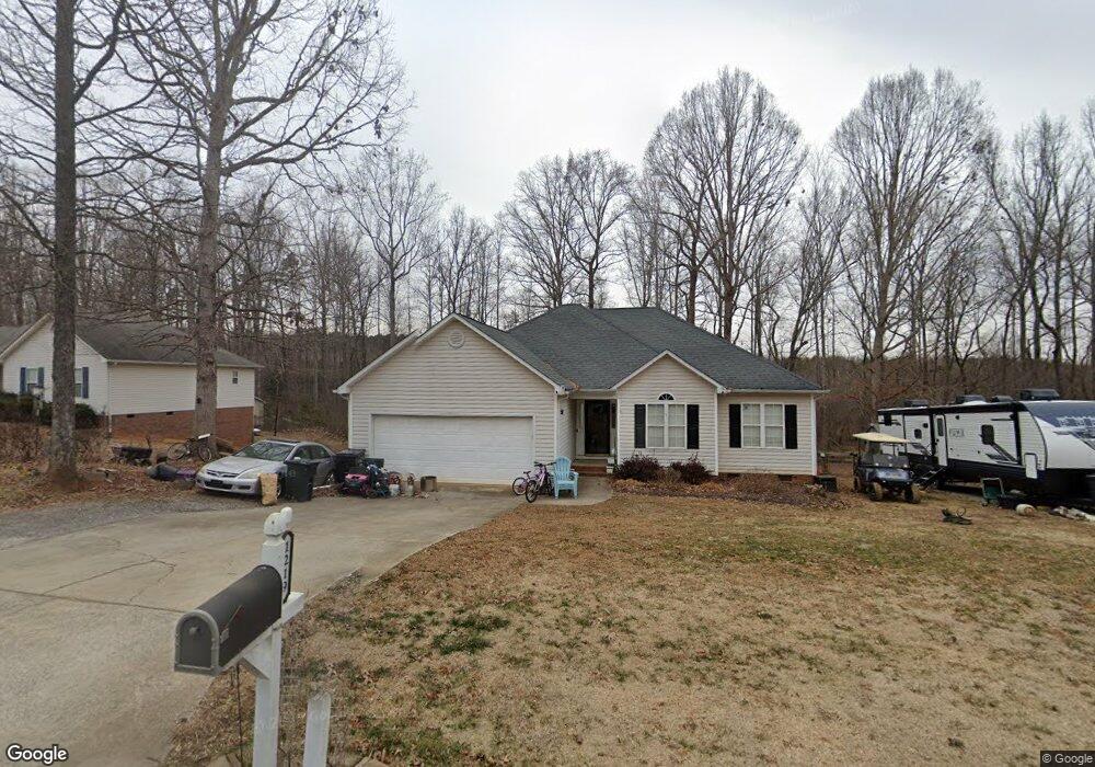 1219 Courtney Cove Ct, Gastonia, NC 28052 - photo 1