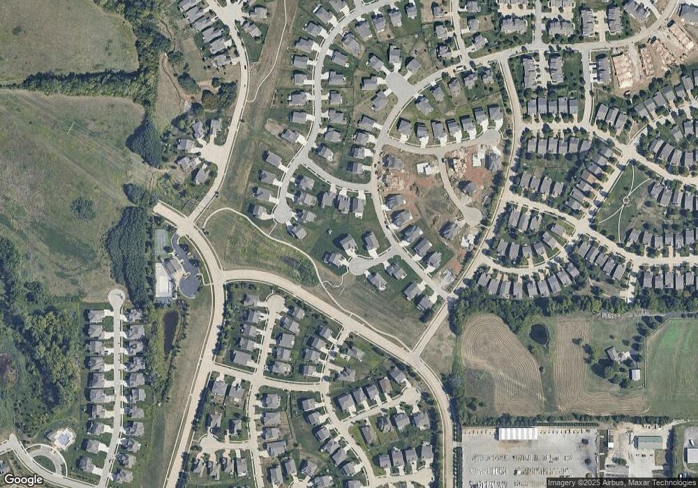 9054 Mesquite St, Shawnee, KS 66227 - photo 1