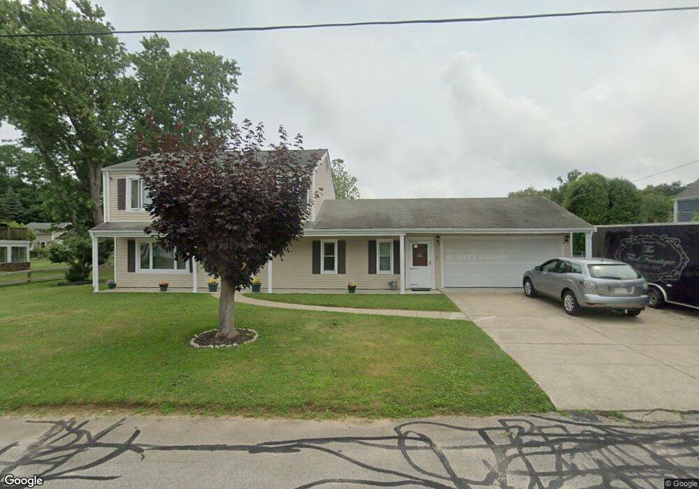 7 Joshua Weeks Ln, South Dartmouth, MA 02748 - photo 1