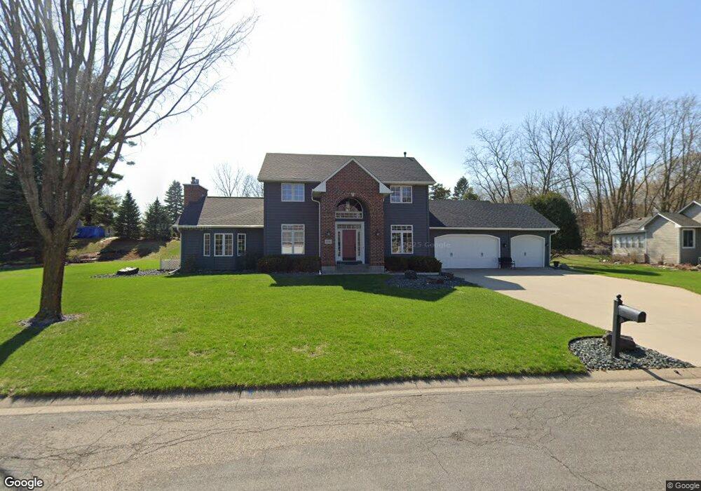 5770 Brentridge Dr, Excelsior, MN 55331 - photo 1