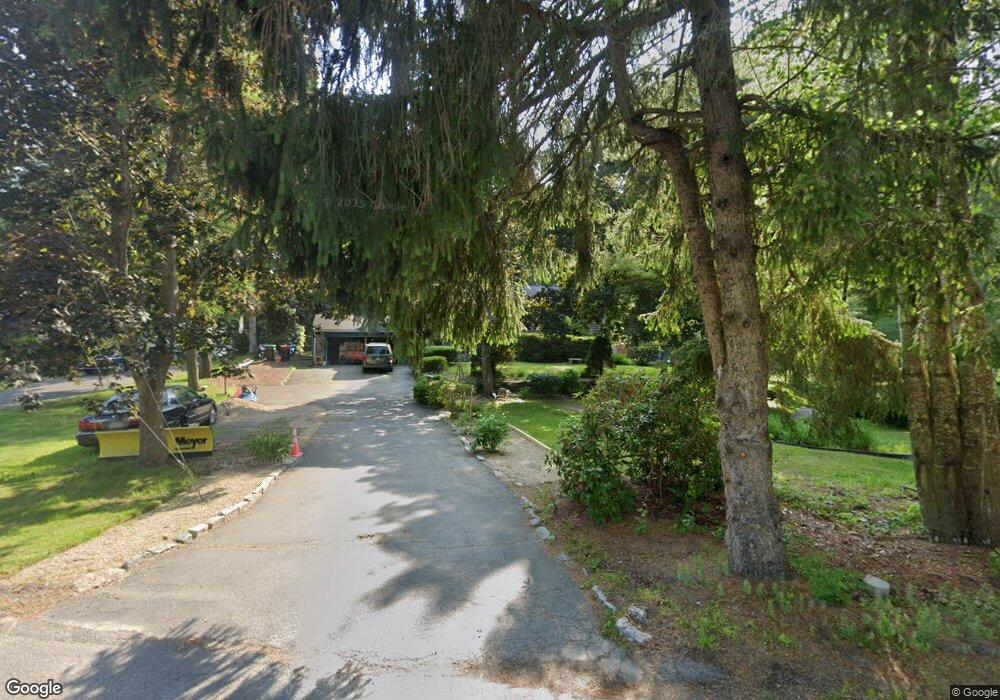 55 Heather Dr, Plymouth, MA 02360 - photo 1