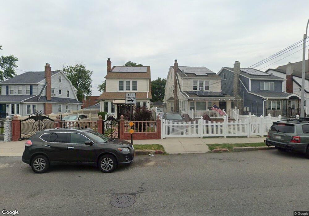 9120 197th St, Hollis, NY 11423 - photo 1