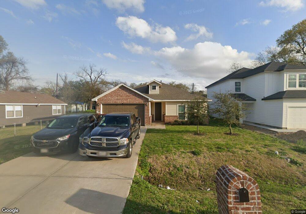 975 Junell St, Houston, TX 77088 - photo 1
