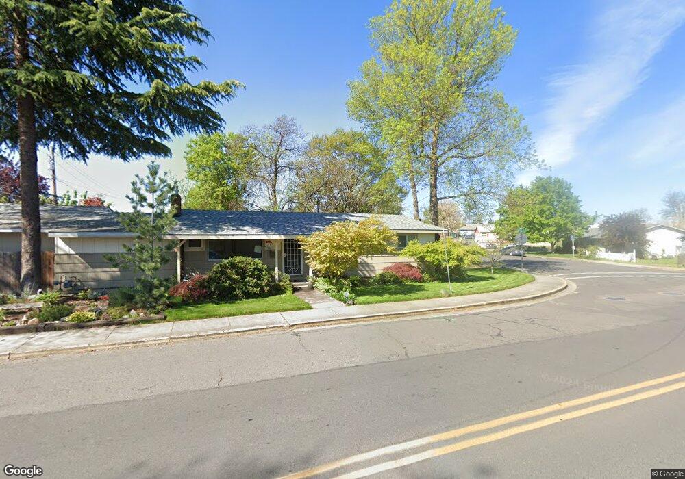 59 N 10th St, Central Point, OR 97502 - photo 1