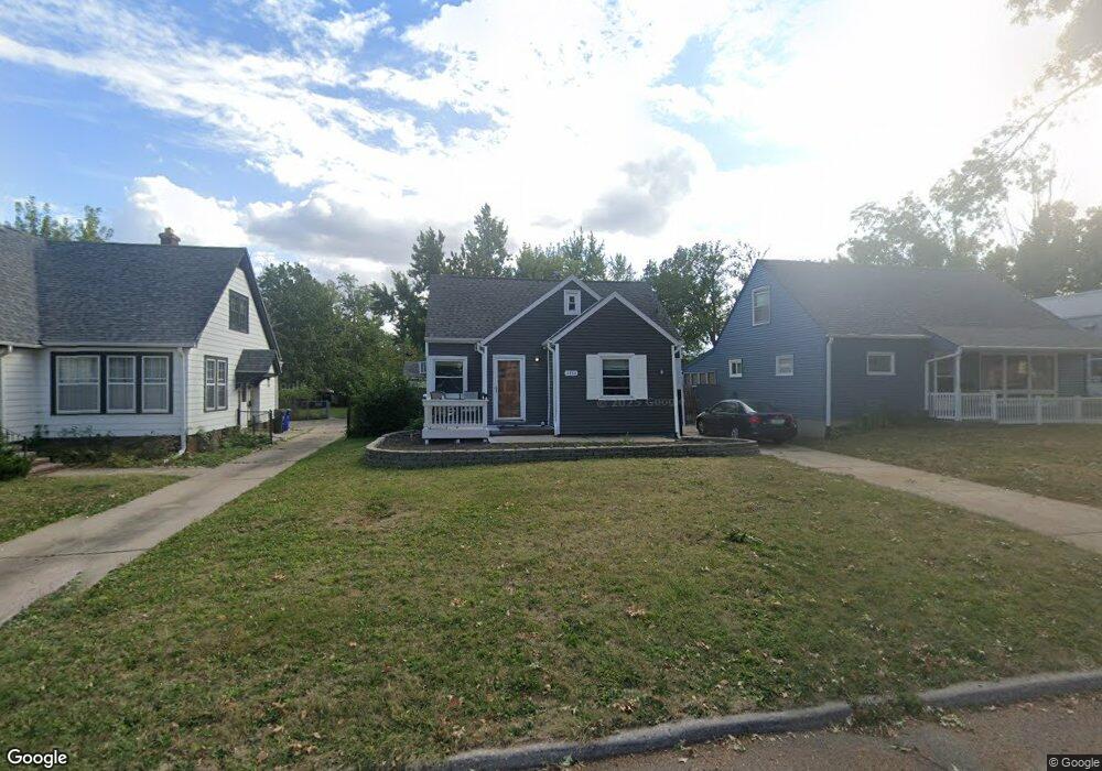 2753 Iowa Ave SE, Cedar Rapids, IA 52403 - photo 1