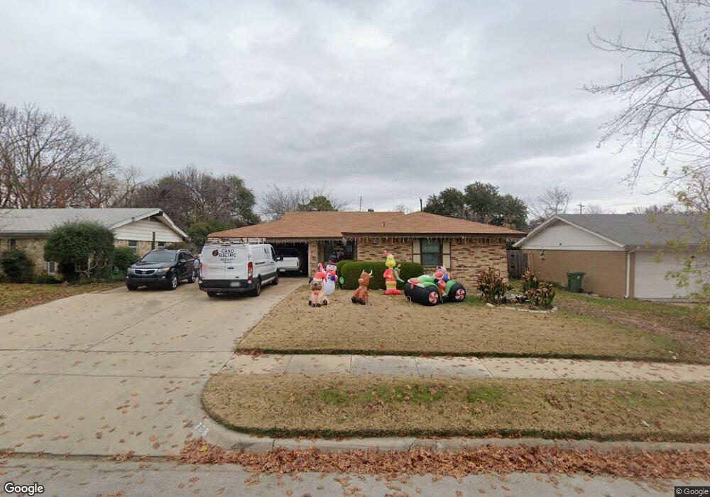 708 Oakwood Ave, Hurst, TX 76053 - photo 1
