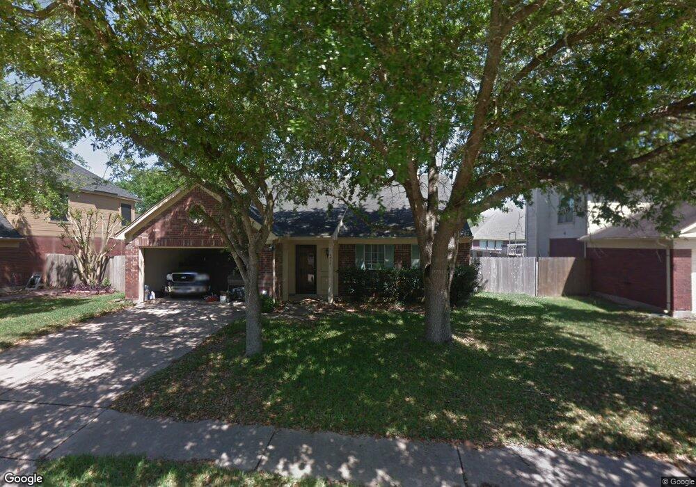3913 Beechwood Dr, Pearland, TX 77584 - photo 1