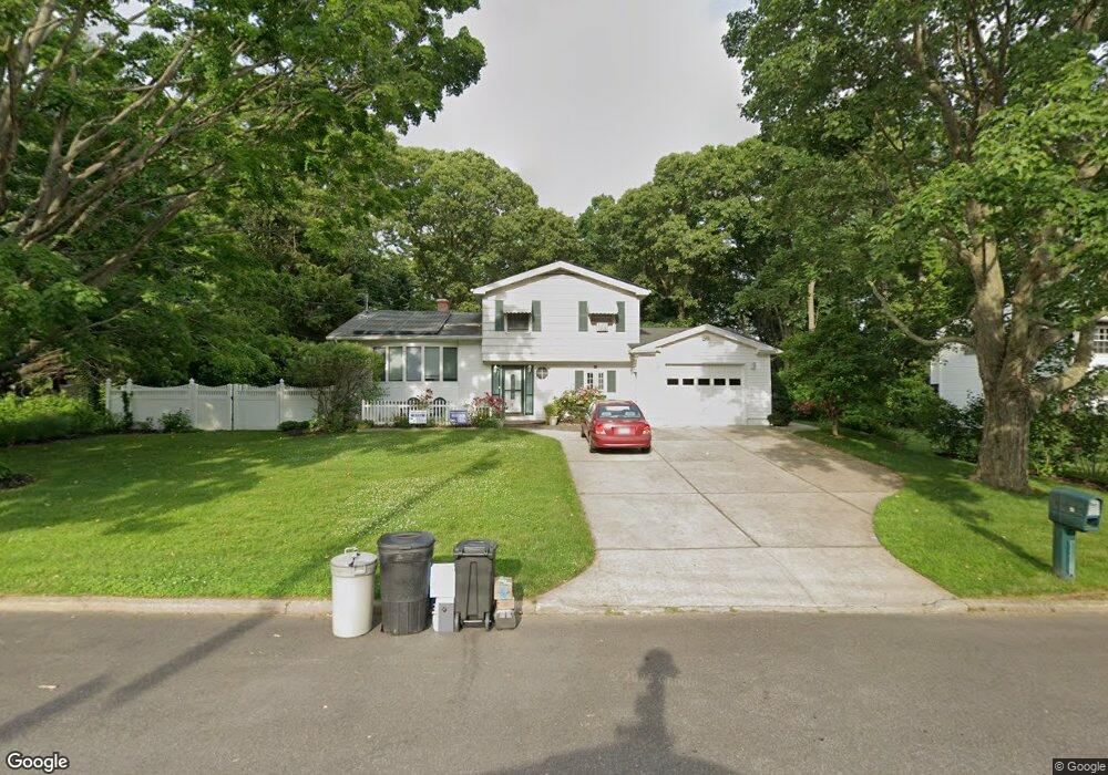 15 Don Ln, Hauppauge, NY 11788 - photo 1