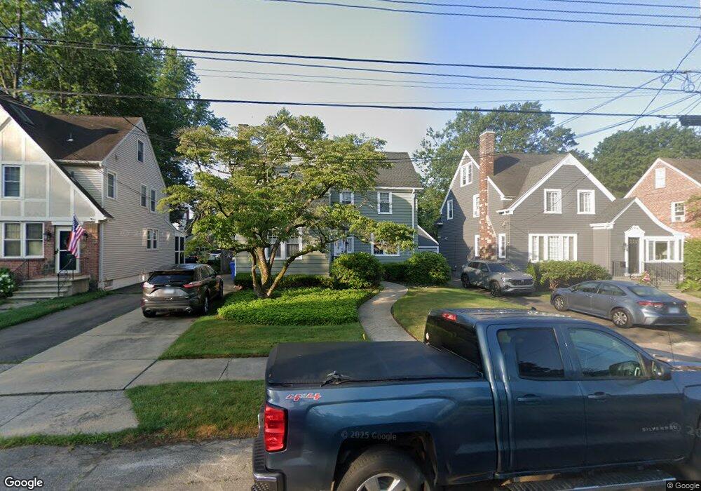 81 Spring Garden St, Hamden, CT 06517 - photo 1