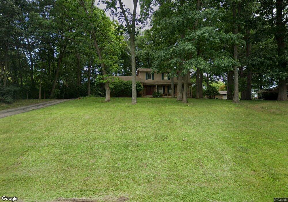 5840 Darbwood Ln, West Bloomfield, MI 48324 - photo 1