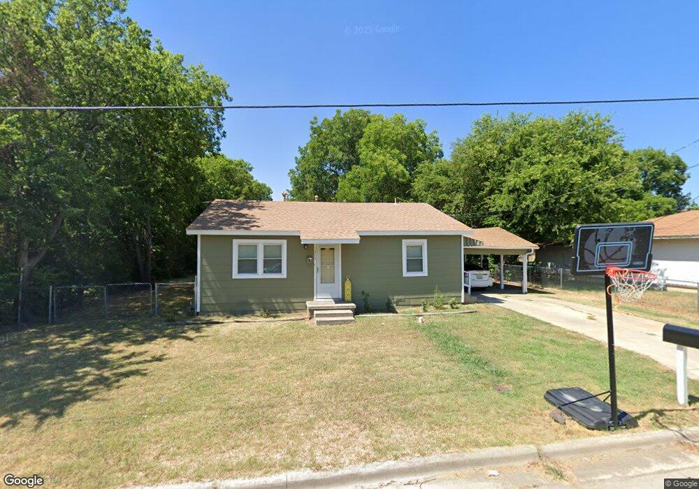 1515 E Garnett St, Gainesville, TX 76240 - photo 1