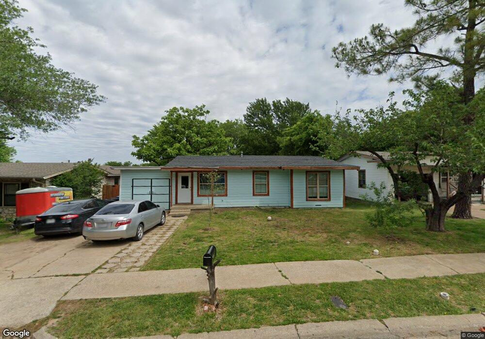 1813 Ridgewood Rd, Denison, TX 75020 - photo 1