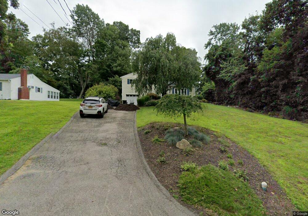 143 Lockwood Rd, Cortlandt Manor, NY 10567 - photo 1