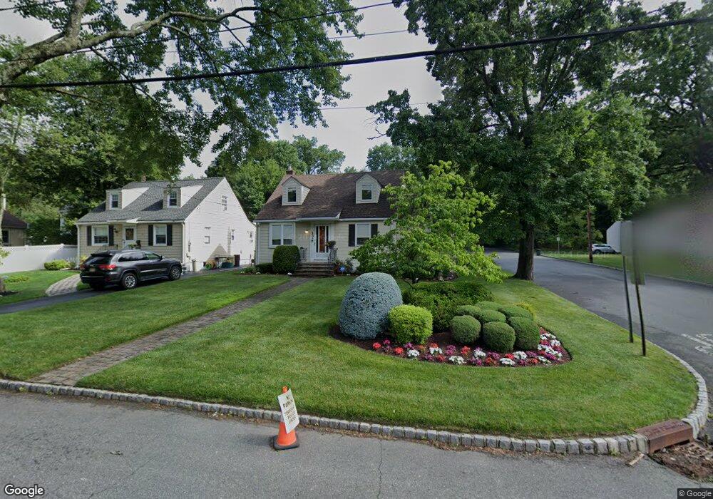 32 Congressional Pkwy, Livingston, NJ 07039 - photo 1