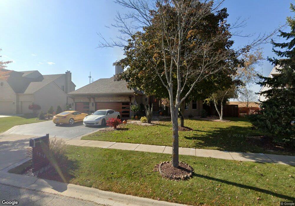 1330 Tunbridge Trail, Algonquin, IL 60102 - photo 1