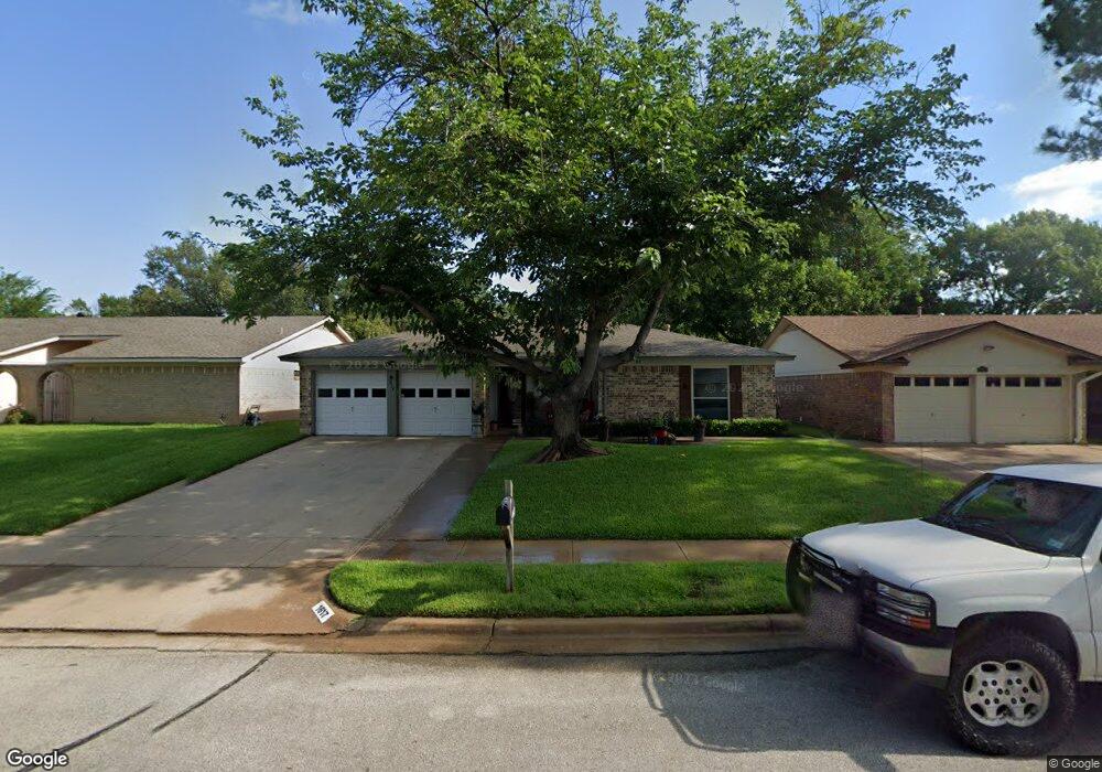 1617 Knoxville Dr, Bedford, TX 76022 - photo 1