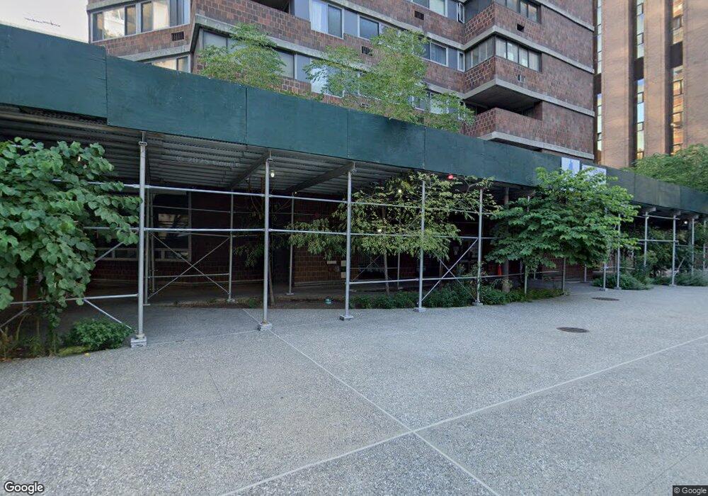 319 E 24th St unit 10G, New York, NY 10010 - photo 1