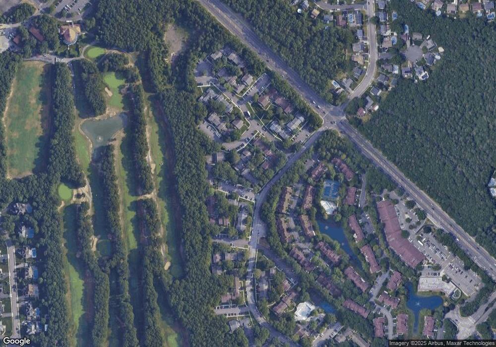 229E Springmeadow Dr, Holbrook, NY 11741 - photo 1