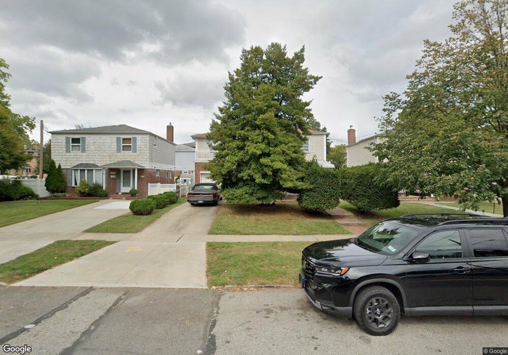 21707 43rd Ave, Bayside, NY 11361 - photo 1