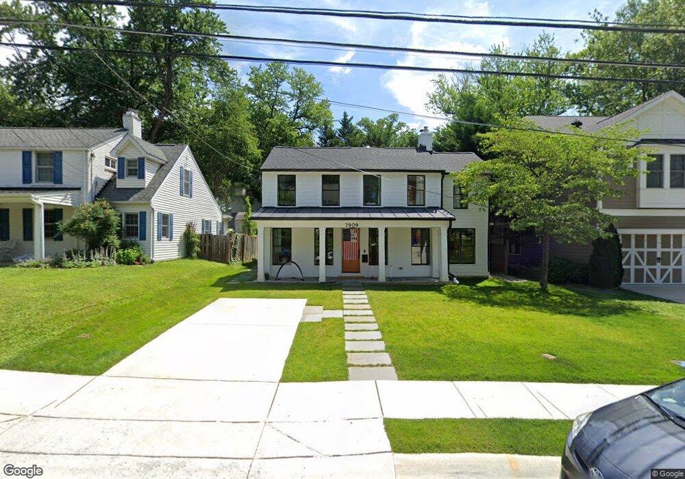 7909 Chelton Rd, Bethesda, MD 20814 - photo 1