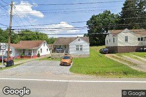6206 Robert C Byrd Dr, Mount Hope, WV 25880
