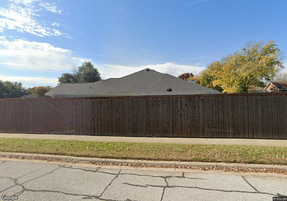 6429 Amundson Rd, North Richland Hills, TX 76182 - photo 1