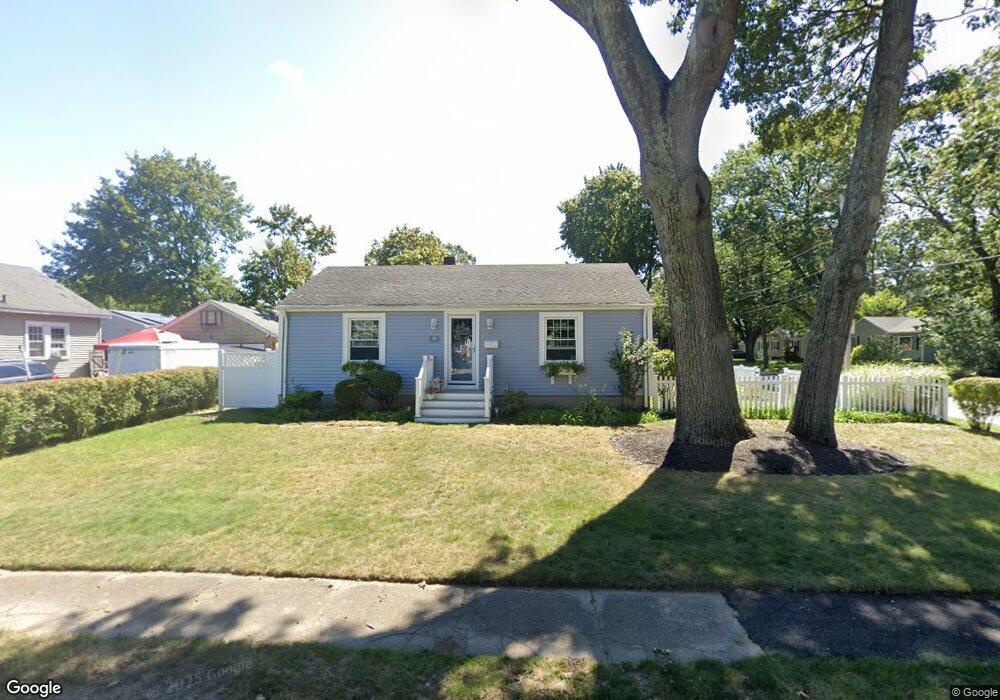 98 Dryden Blvd, Warwick, RI 02888 - photo 1