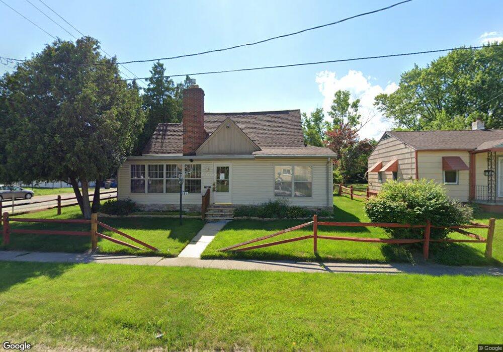 901 Broer Ave, Toledo, OH 43607 - photo 1