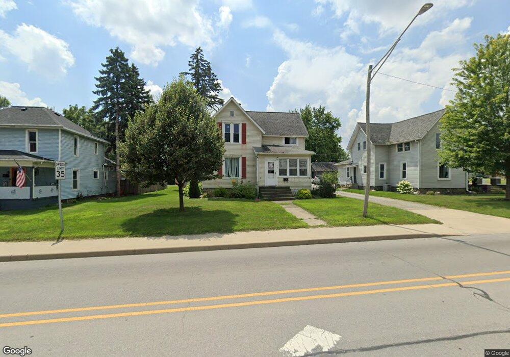 751 1/2 E Market St unit Suite 1, Nappanee, IN 46550 - photo 1