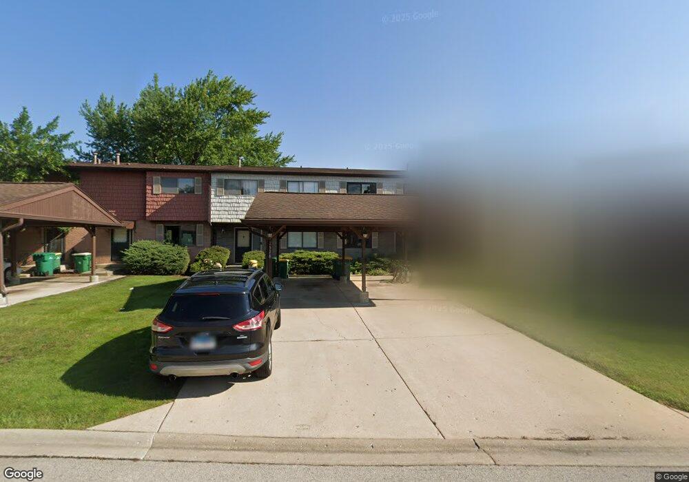 1526 Chippewa Trail unit 3090, Wheeling, IL 60090 - photo 1